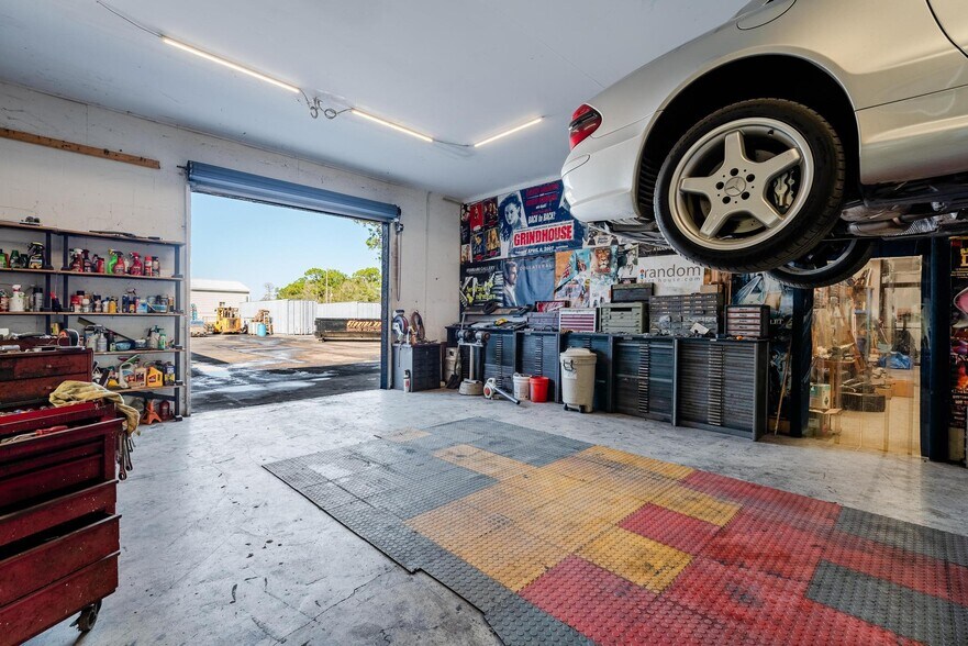 More Photos Of 209 N Industrial Loop, LaBelle Warehouse For Sale