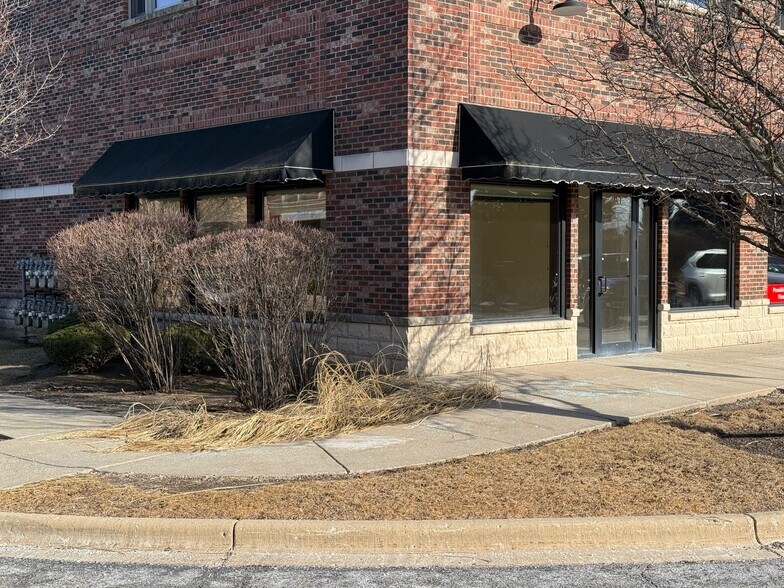 More Photos Of 40W310 Lafox Rd, St Charles Medical For Sale