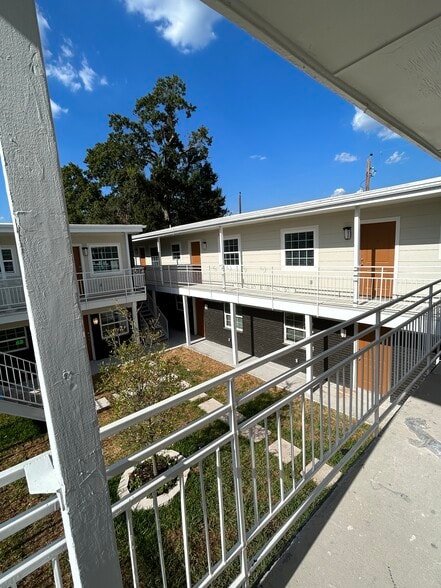 More Photos Of 1824 Thonig Rd, Houston Apartments For Sale