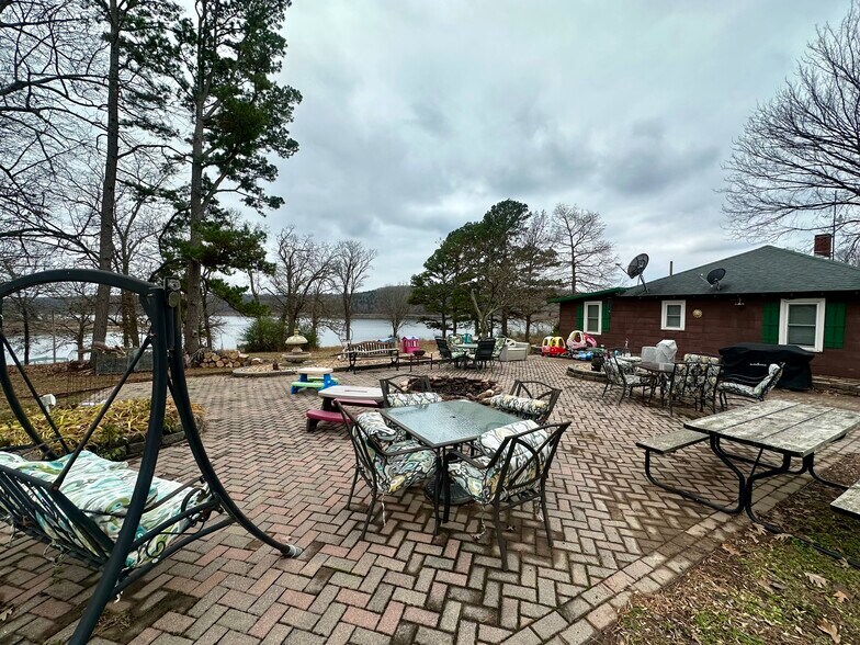 More Photos Of 10 Lease Ln, Theodosia Hotel For Sale