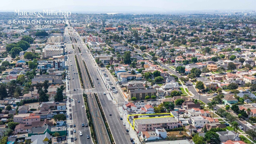 More Photos Of 4841 Crenshaw Blvd, Los Angeles General Retail For Sale