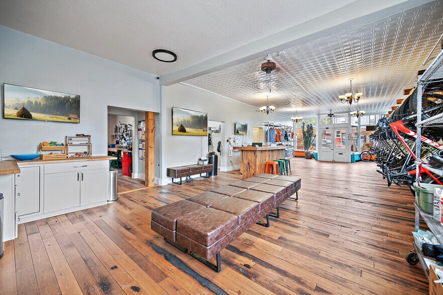 More Photos Of 1501 W Colorado Ave, Colorado Springs Storefront Retail Residential For Sale