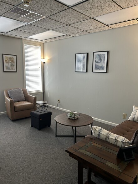 More Photos Of 225 Humphrey Rd, Greensburg Medical For Lease