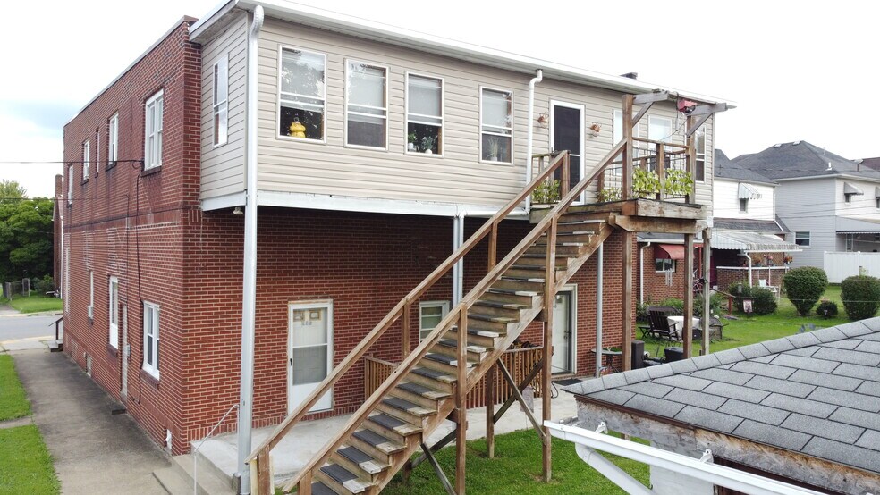 More Photos Of 474 Stambaugh Ave, Sharon Apartments For Sale
