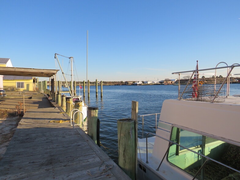 More Photos Of 913 Spruce St, Crisfield Restaurant For Sale