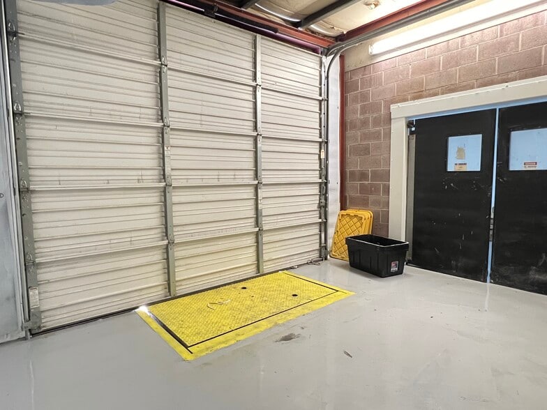 More Photos Of 1320 W A St, Pasco Warehouse For Lease