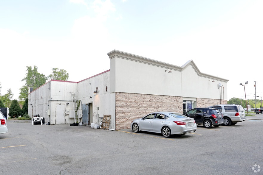 More Photos Of 1472-1488 S Lapeer Rd, Orion Township Freestanding For Lease