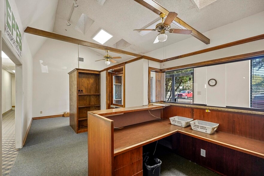 More Photos Of 2890 S Goliad St, Rockwall Industrial For Sale