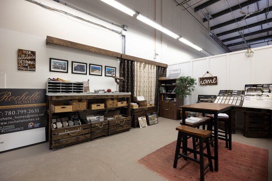 More Photos Of 380 Mackenzie Blvd, Fort McMurray Warehouse For Lease