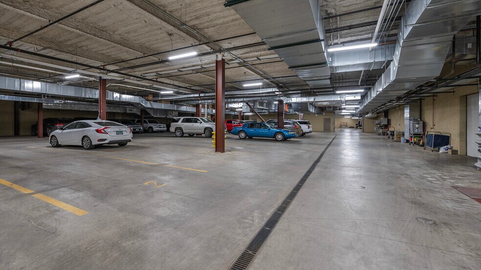 More Photos Of 100 W Broadway Ave, Bismarck Medical For Sale