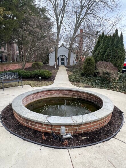 More Photos Of 18 Kings Hwy W, Haddonfield Office For Lease