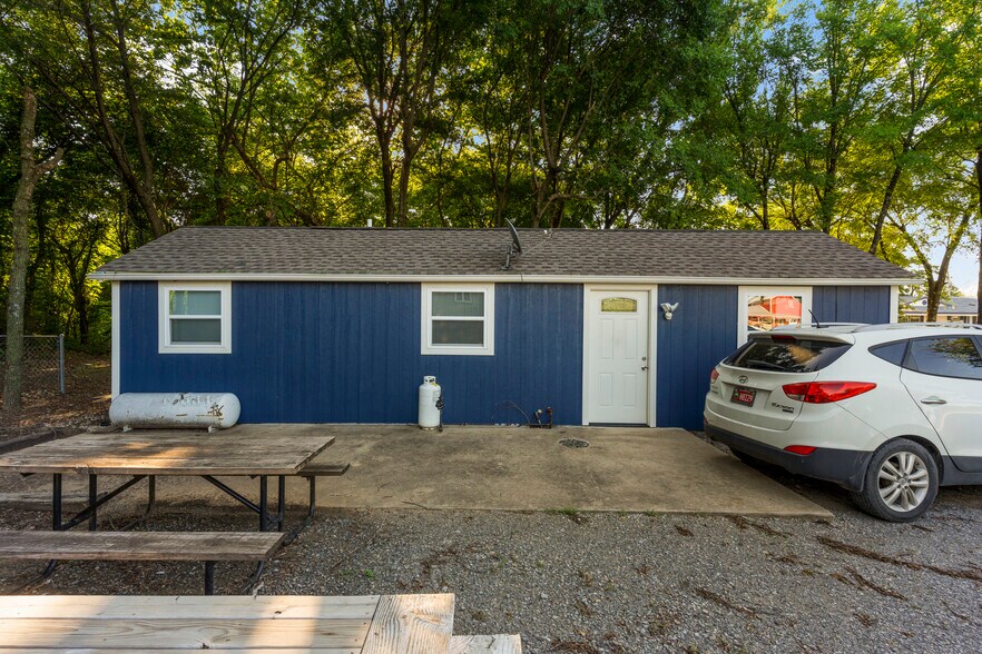 More Photos Of 6476 N 35th St W, Porter Trailer Camper Park For Sale