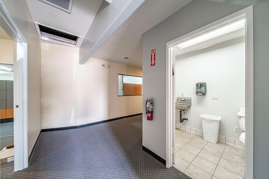 More Photos Of 500-506 S Palm Ave, Alhambra Warehouse For Lease