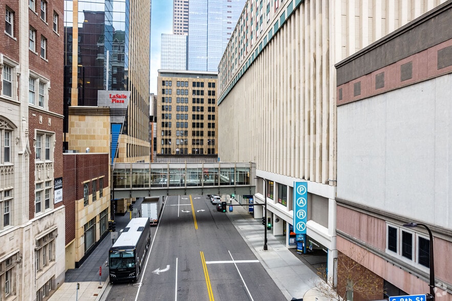 More Photos Of 811 Lasalle Ave, Minneapolis Office For Lease