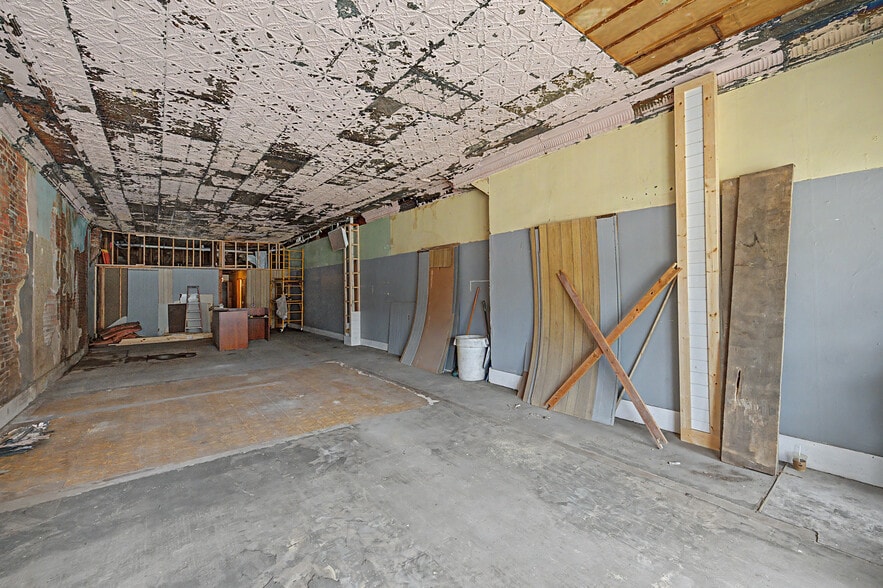 More Photos Of 726 12th St, Belle Plaine Specialty For Sale