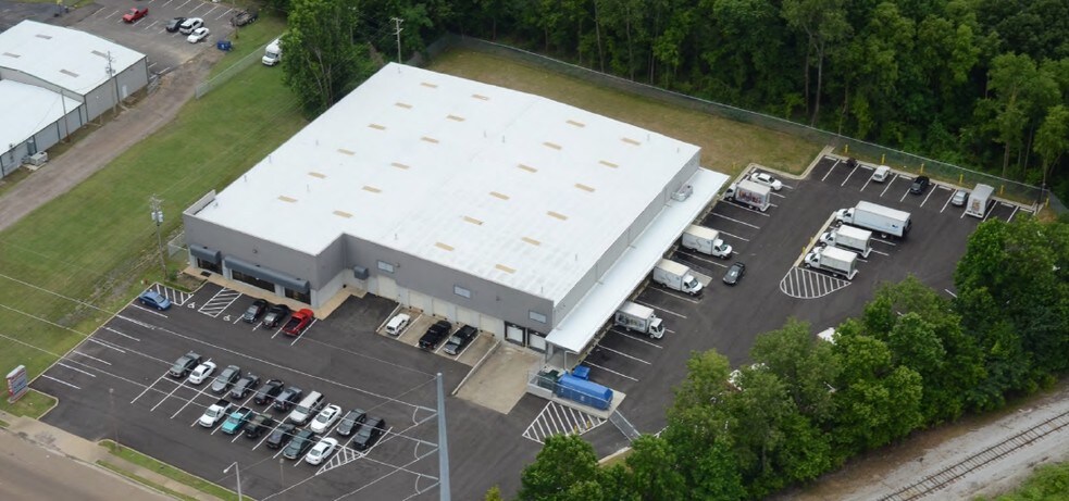 More Photos Of 4339 S Mendenhall Rd, Memphis Warehouse For Sale