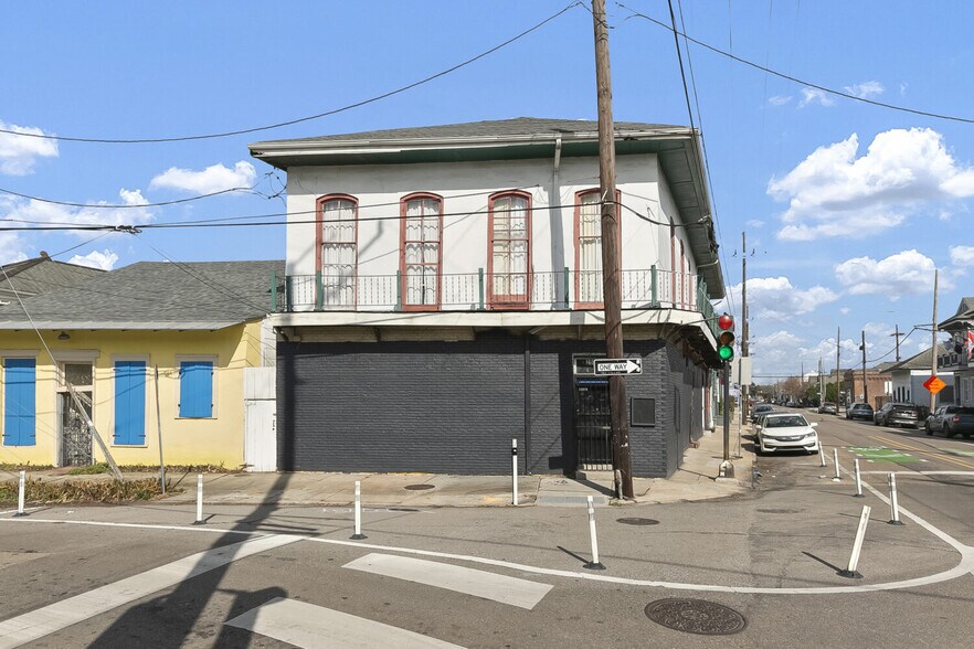 Primary Photo Of 2529 Dauphine St, New Orleans Storefront Retail Residential For Sale