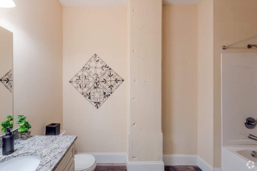 More Photos Of 12 Eagle St, Providence Apartments For Lease