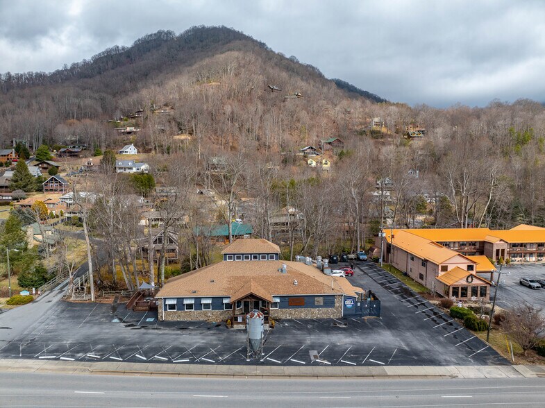 More Photos Of 4352 Soco Rd, Maggie Valley Restaurant For Sale