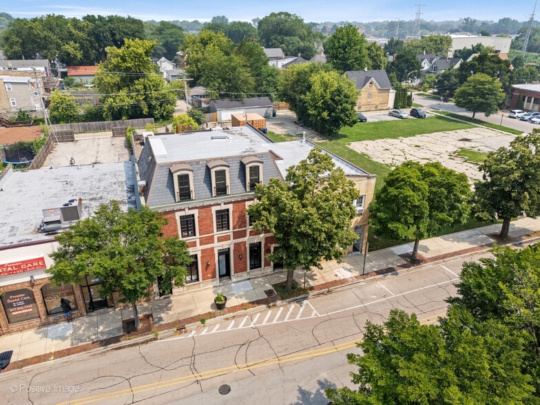 More Photos Of 1817 Church St, Evanston Loft Creative Space For Sale