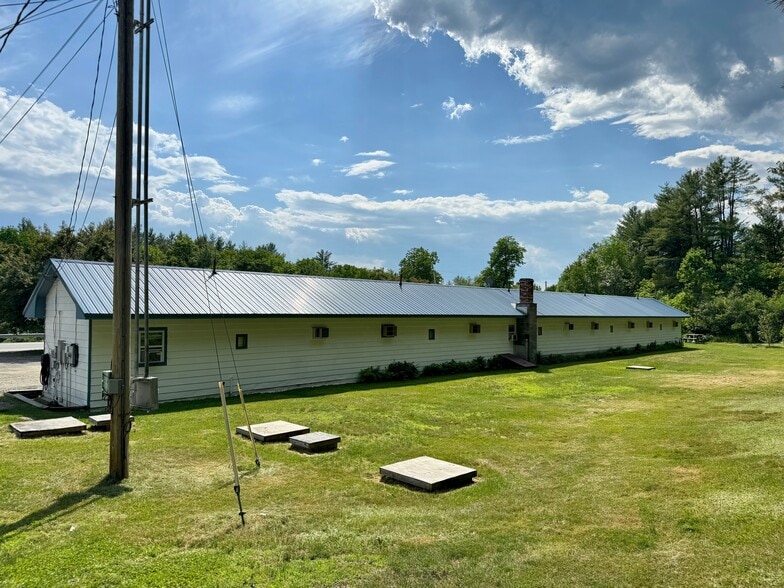 More Photos Of 382 Water St, Guilford Hotel For Sale