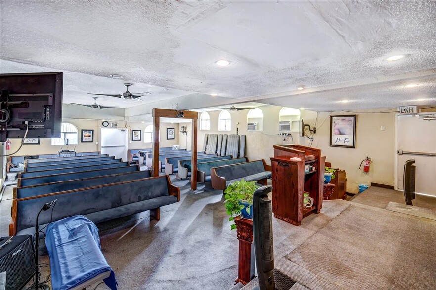 More Photos Of 540 27th St, San Diego Storefront Retail Office For Sale