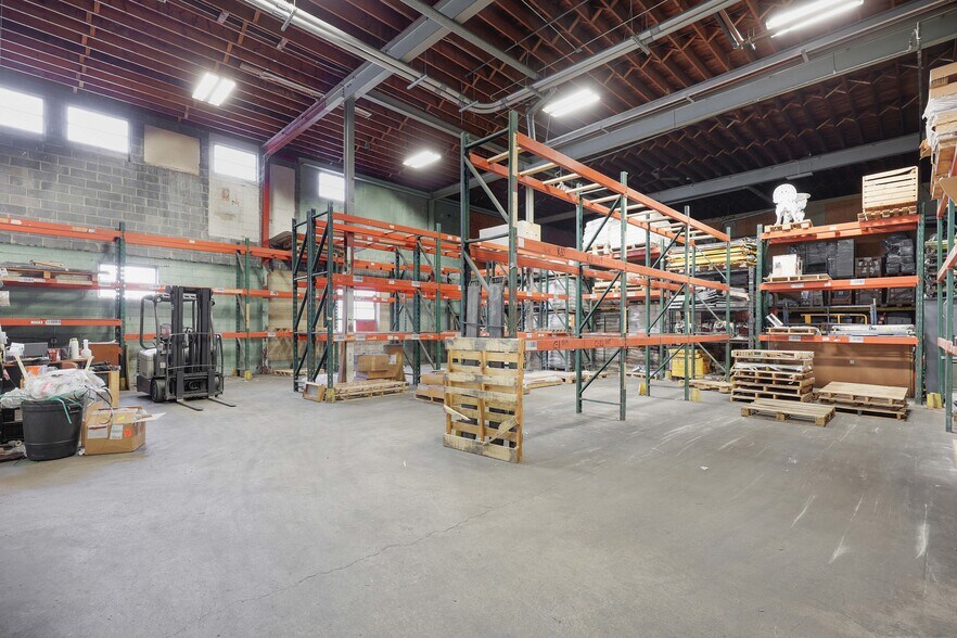 More Photos Of 472 E Westfield Ave, Roselle Park Light Manufacturing For Lease