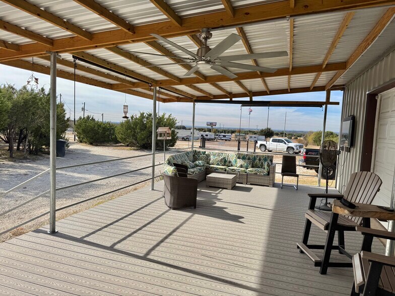 More Photos Of 8895 US-67 Hwy, Cleburne Trailer Camper Park For Sale