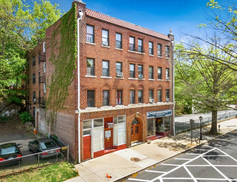 Primary Photo Of 214 5th Ave, Pelham Apartments For Sale