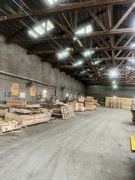More Photos Of 1059 Box Factory Rd, Summit Point Manufacturing For Lease