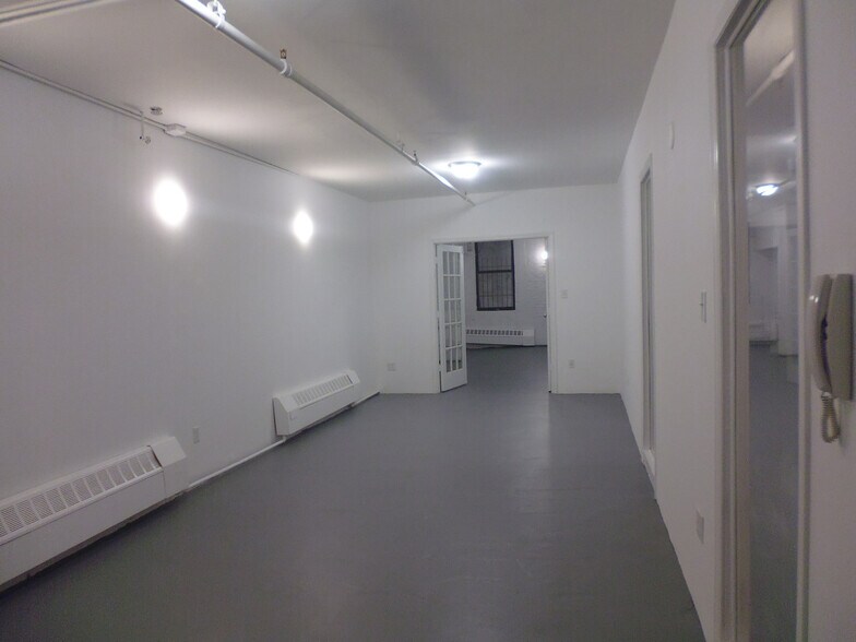 More Photos Of 68 Thomas St, New York Apartments For Sale