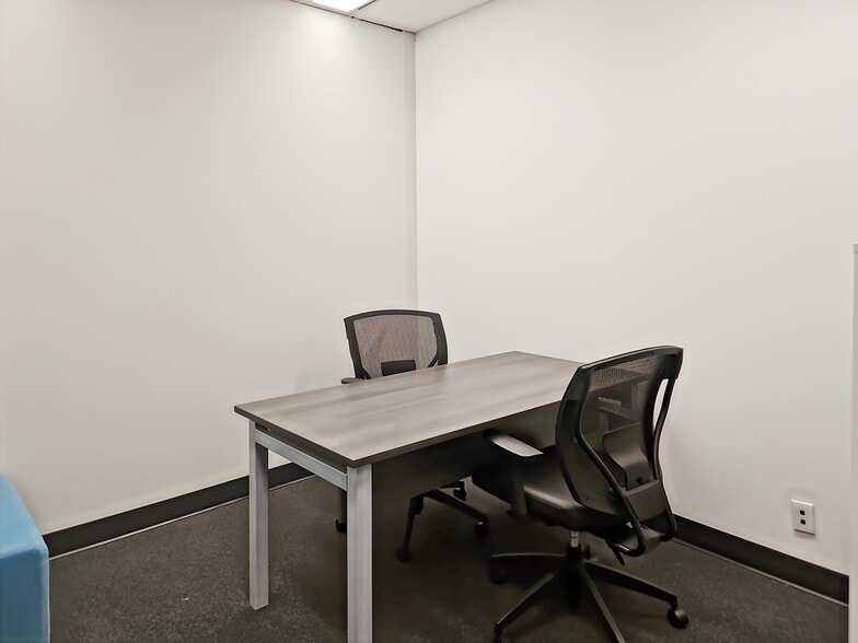 More Photos Of 701 W Georgia St, Vancouver Coworking Space