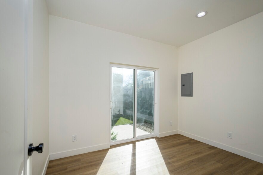 More Photos Of 5822 Gage Ave, Bell Gardens Apartments For Sale