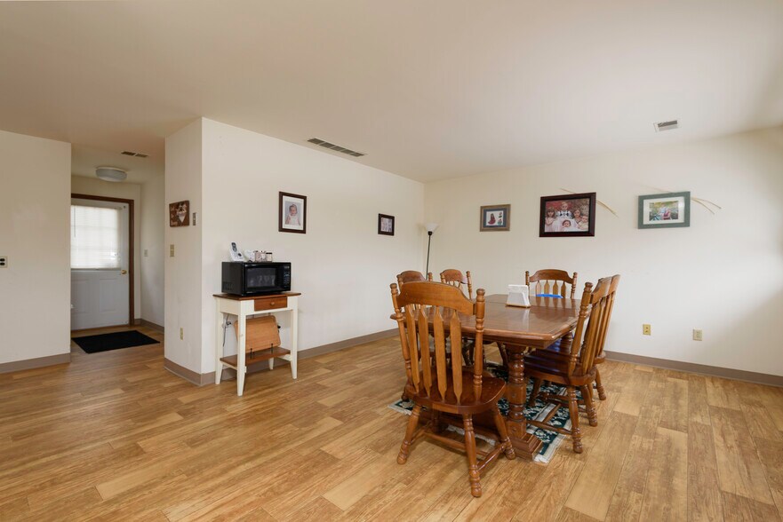 More Photos Of 166 Rosehill Ave, West Grove Multifamily For Sale