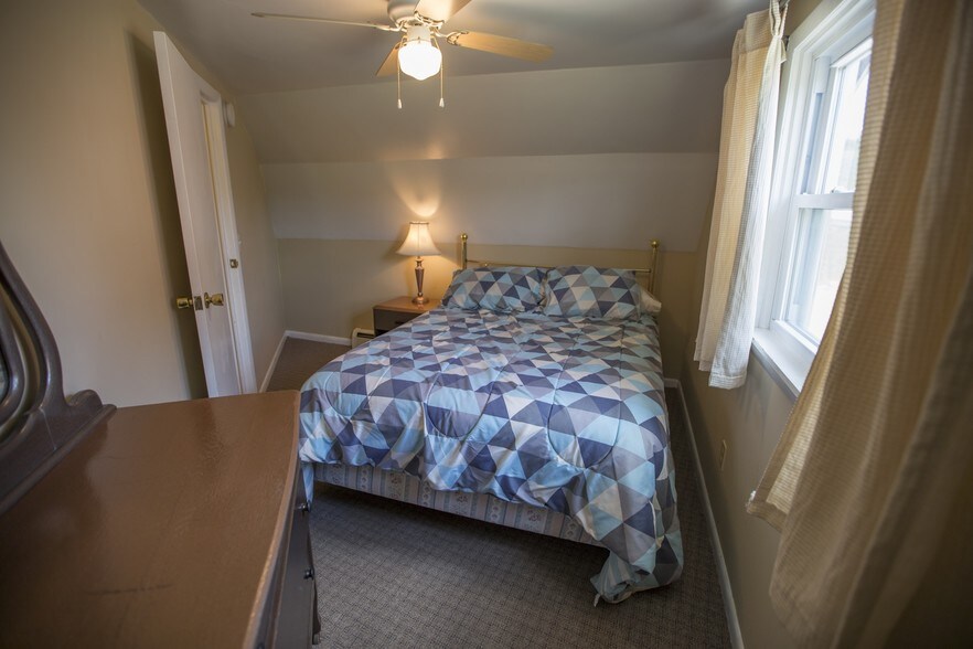 More Photos Of 201 Roses Hill Rd, Richfield Springs Hotel For Sale