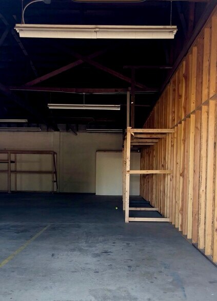 More Photos Of 1505-1507 W 18th St, Merced Warehouse For Lease