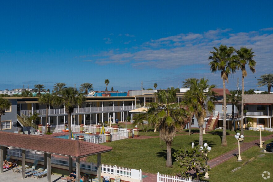 Primary Photo Of 17004 Gulf Blvd, North Redington Beach Hotel For Sale