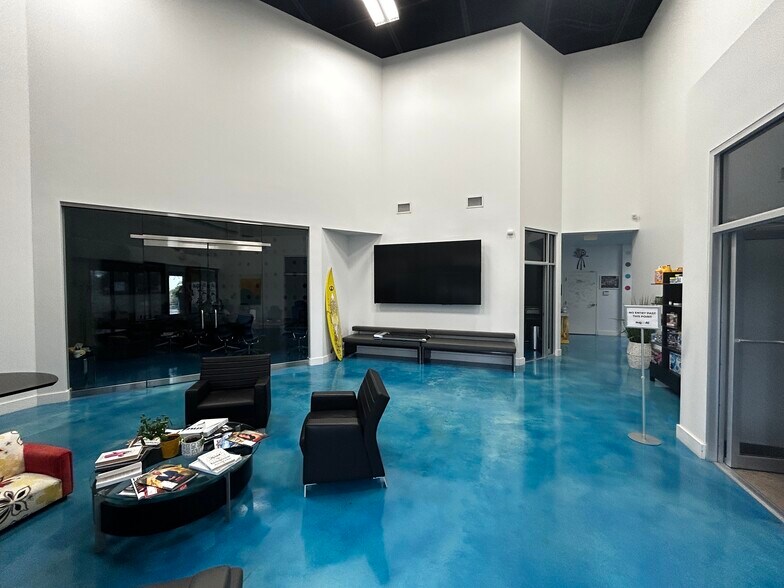 11286 47th St N, Clearwater, FL 33762 Warehouse For Sale