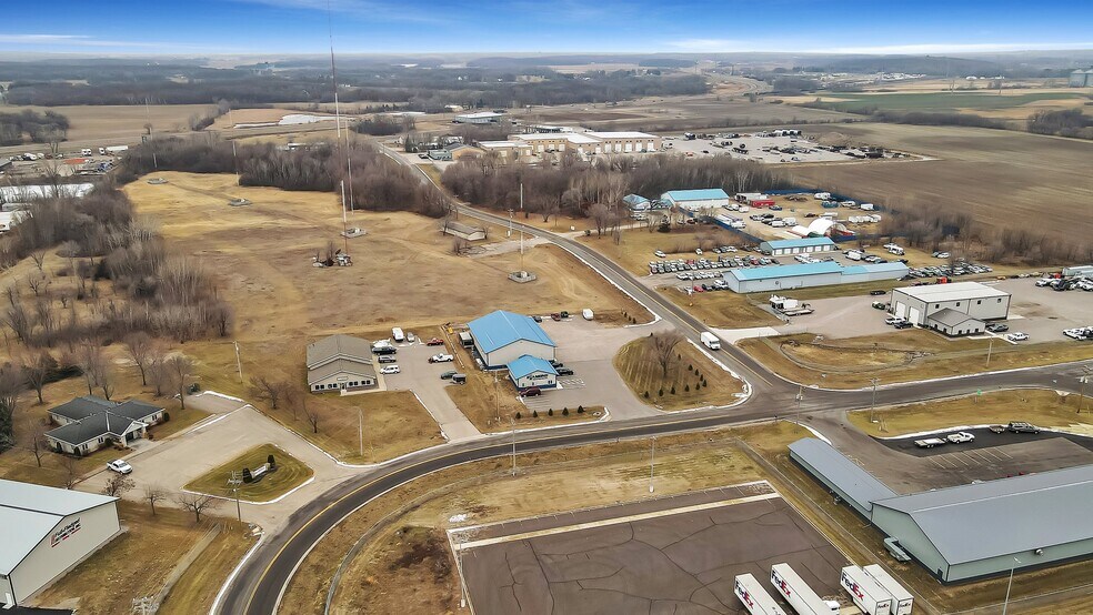 More Photos Of 3308 5th St S, Waite Park Warehouse For Lease