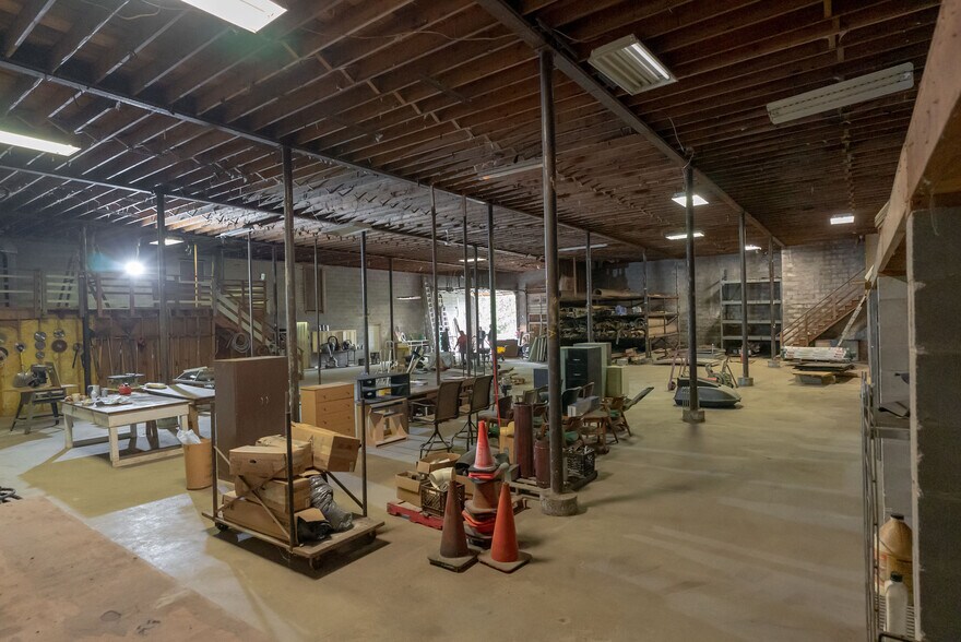 More Photos Of 1429 New Butler Rd, New Castle Loft Creative Space For Lease
