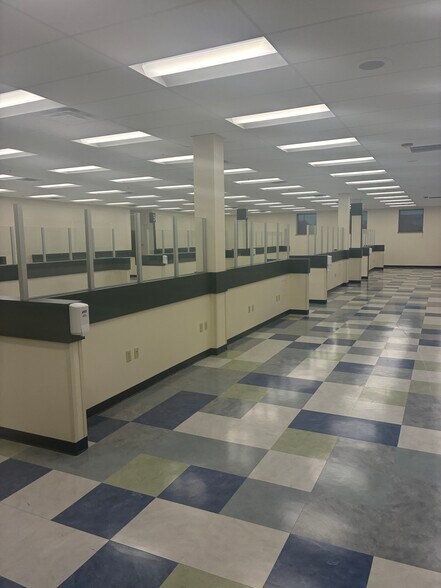 More Photos Of 13089 S Ashland Ave, Calumet Park Medical For Lease