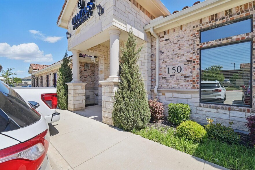 More Photos Of 3848 N Tarrant Pky, Fort Worth Medical For Sale