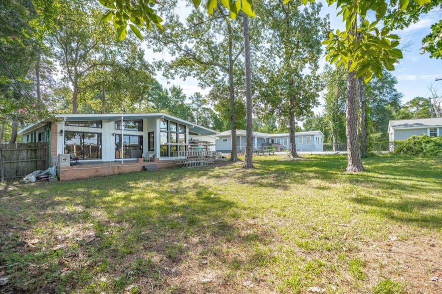 More Photos Of 128 Latonea Dr, Columbia Office Residential For Sale