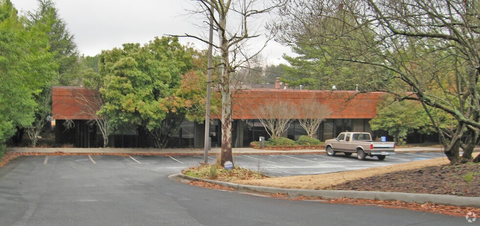 More Photos Of 5945 Peachtree Cors E, Peachtree Corners Flex For Sale