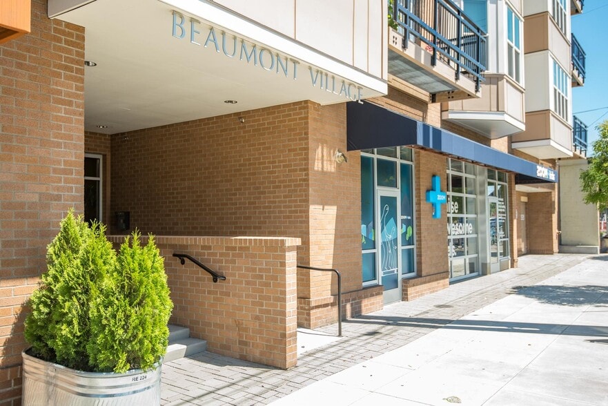 More Photos Of 4419-4439 NE Fremont St, Portland Apartments For Sale