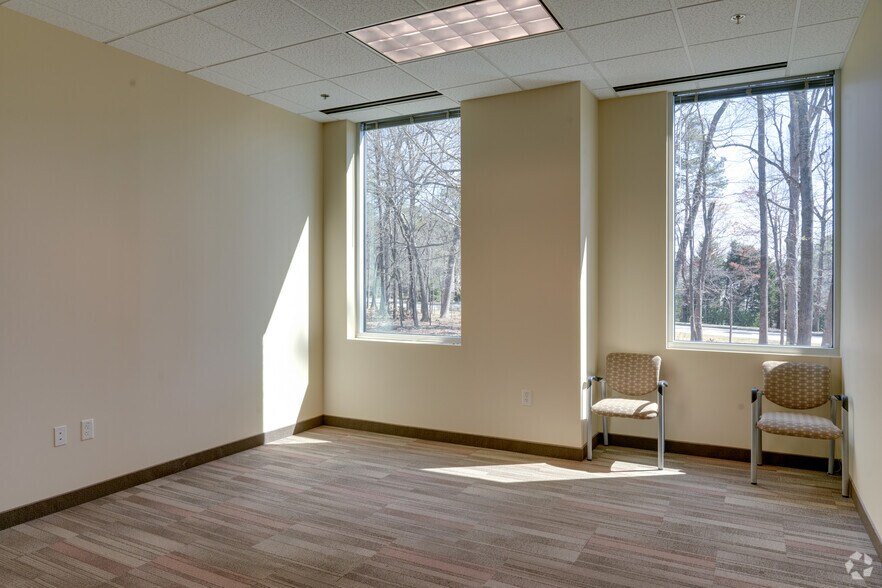 More Photos Of 8605 Ebenezer Church Rd, Raleigh Distribution For Sale