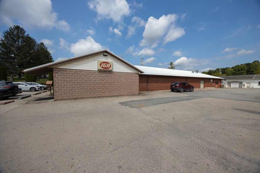 More Photos Of 88 Rock Cave Rd, Rock Cave Flex For Sale