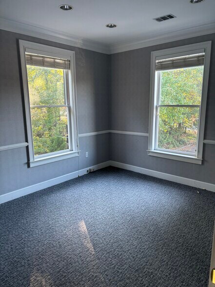 More Photos Of 1742 Mount Vernon Rd, Dunwoody Office For Lease