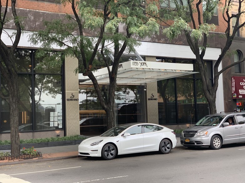 More Photos Of 435 E 90th St, New York Medical For Lease