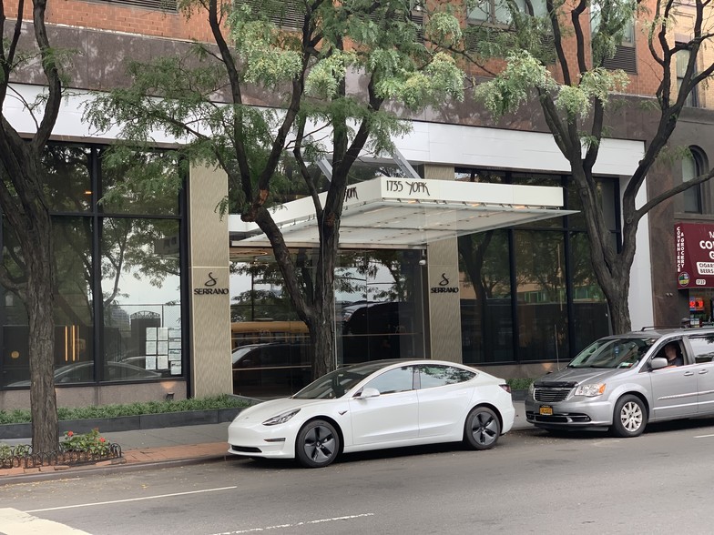 More Photos Of 435 E 90th St, New York Medical For Lease